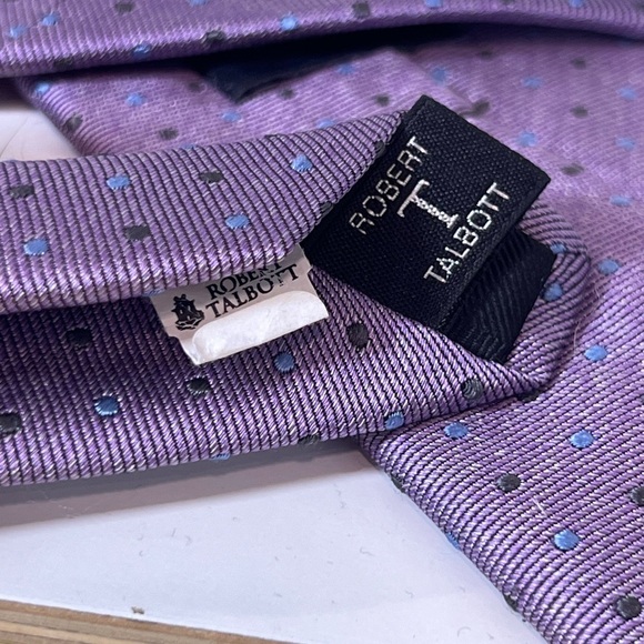 Robert Talbott Carmel Hand Sewn Made in USA 100% Silk Purple Polka Dot Tie - Picture 7 of 9